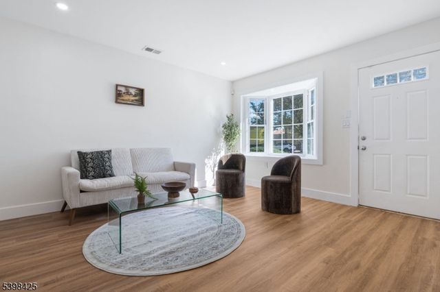 94 Irvine Turner Blvd, Newark City, NJ 07103