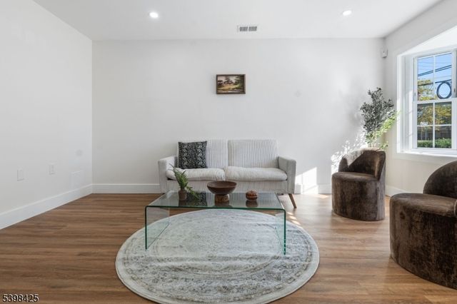 94 Irvine Turner Blvd, Newark City, NJ 07103