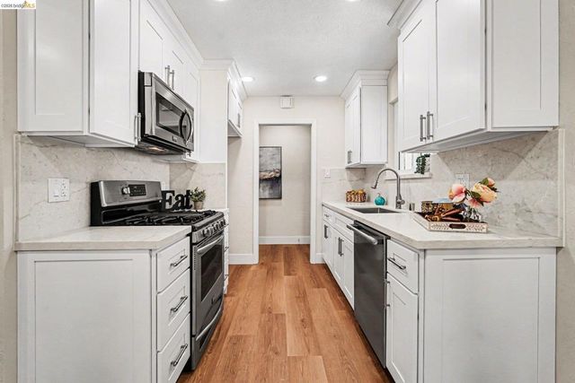 847 Shell Ave, Martinez, CA 94553