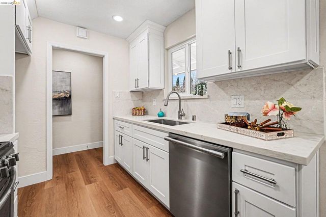 847 Shell Ave, Martinez, CA 94553