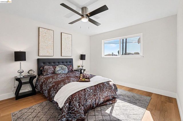 847 Shell Ave, Martinez, CA 94553