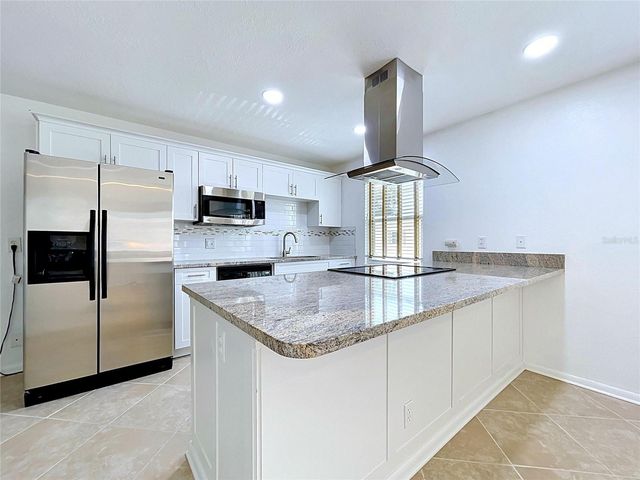 3212 38TH WAY S E, St Petersburg, FL 33711