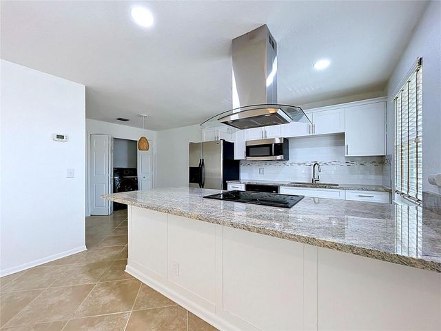 3212 38TH WAY S E, St Petersburg, FL 33711