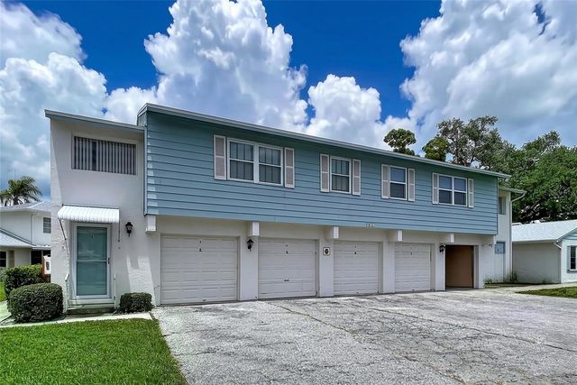 3212 38TH WAY S E, St Petersburg, FL 33711