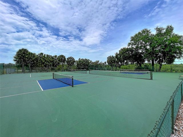 3212 38TH WAY S E, St Petersburg, FL 33711