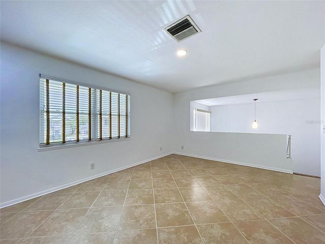 3212 38TH WAY S E, St Petersburg, FL 33711