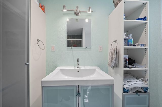 25031 Kauffman Avenue, Red Bluff, CA 96080