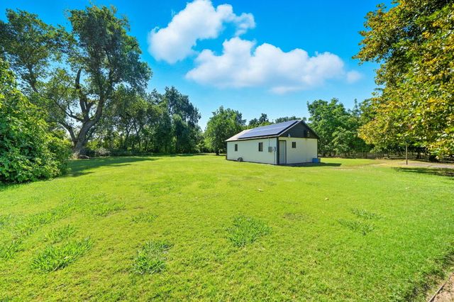 25031 Kauffman Avenue, Red Bluff, CA 96080