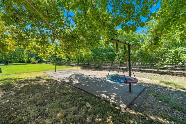 25031 Kauffman Avenue, Red Bluff, CA 96080