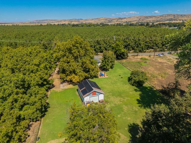 25031 Kauffman Avenue, Red Bluff, CA 96080