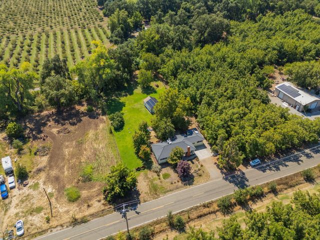 25031 Kauffman Avenue, Red Bluff, CA 96080