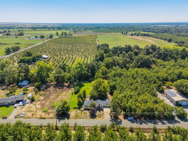 25031 Kauffman Avenue, Red Bluff, CA 96080