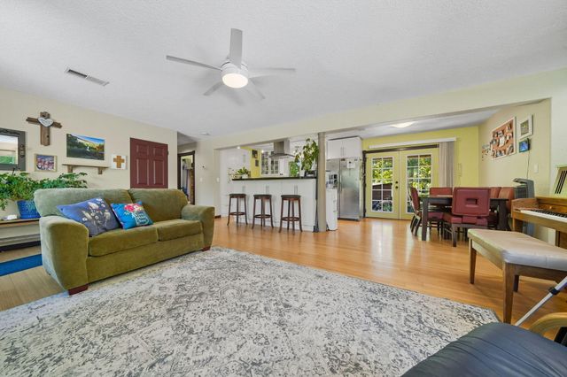 25031 Kauffman Avenue, Red Bluff, CA 96080