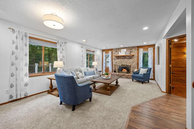 2733 158th Avenue NE, Ham Lake, MN 55304