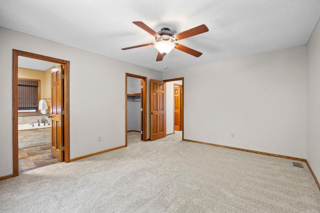 2733 158th Avenue NE, Ham Lake, MN 55304