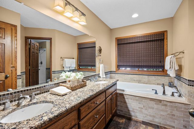 2733 158th Avenue NE, Ham Lake, MN 55304