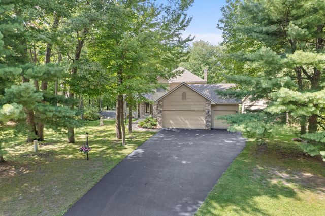 2733 158th Avenue NE, Ham Lake, MN 55304