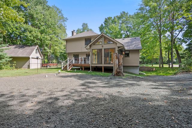 2733 158th Avenue NE, Ham Lake, MN 55304