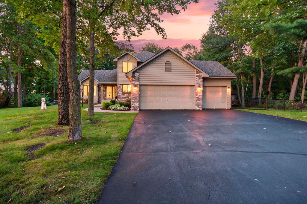 2733 158th Avenue NE, Ham Lake, MN 55304 — exterior
