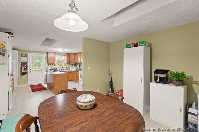 2750 Kings Drive NE, Palmyra, IN 47164