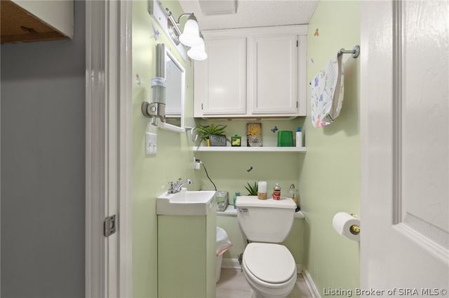 2750 Kings Drive NE, Palmyra, IN 47164