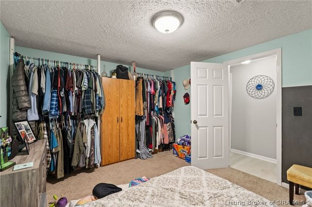2750 Kings Drive NE, Palmyra, IN 47164