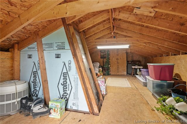 2750 Kings Drive NE, Palmyra, IN 47164