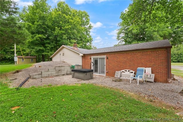 2750 Kings Drive NE, Palmyra, IN 47164