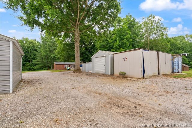 2750 Kings Drive NE, Palmyra, IN 47164