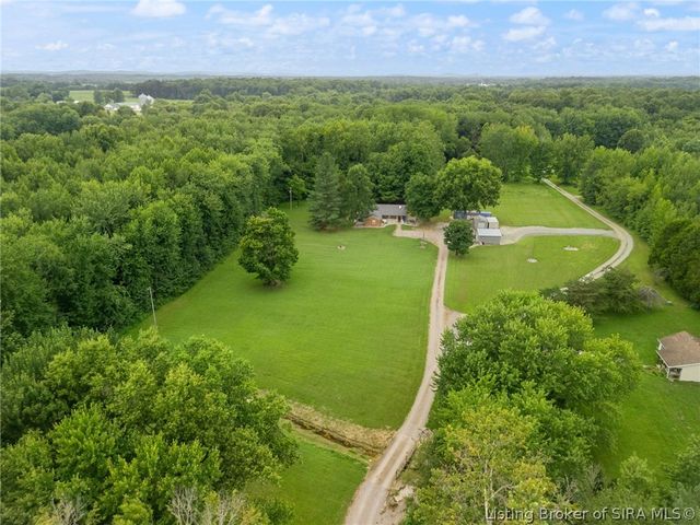 2750 Kings Drive NE, Palmyra, IN 47164
