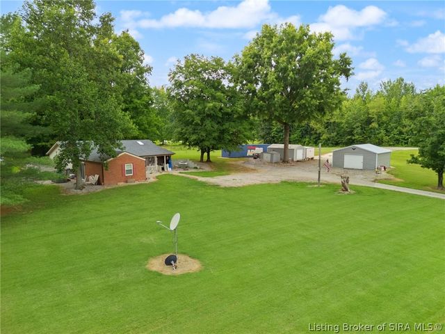 2750 Kings Drive NE, Palmyra, IN 47164