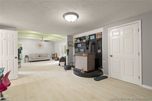 2750 Kings Drive NE, Palmyra, IN 47164