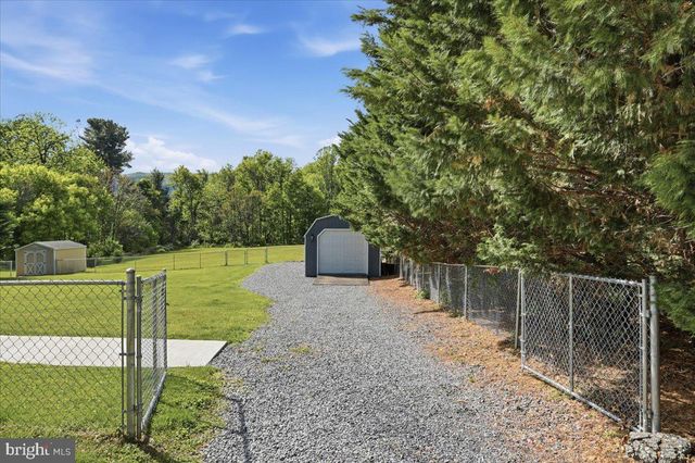 1503 COUNTRY BROOK RD, Toms Brook, VA 22660