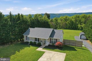 1503 COUNTRY BROOK RD, Toms Brook, VA 22660