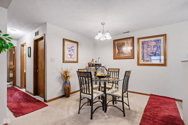 1763 Wellesley Lane 1-C, Indianapolis, IN 46219