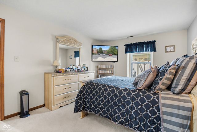 1763 Wellesley Lane 1-C, Indianapolis, IN 46219