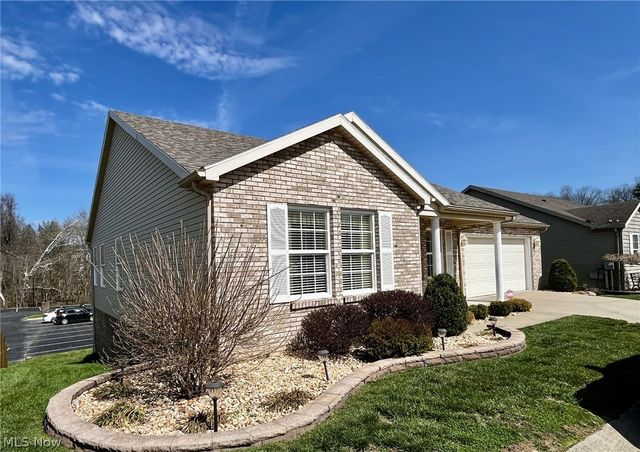 2213 Packard Court, Parkersburg, WV 26104