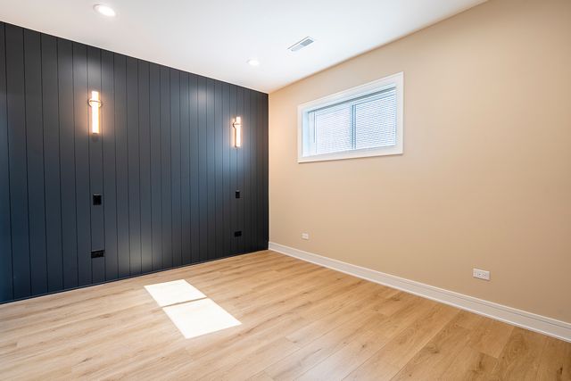6621 S Drexel Avenue, Chicago, IL 60637