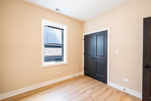6621 S Drexel Avenue, Chicago, IL 60637