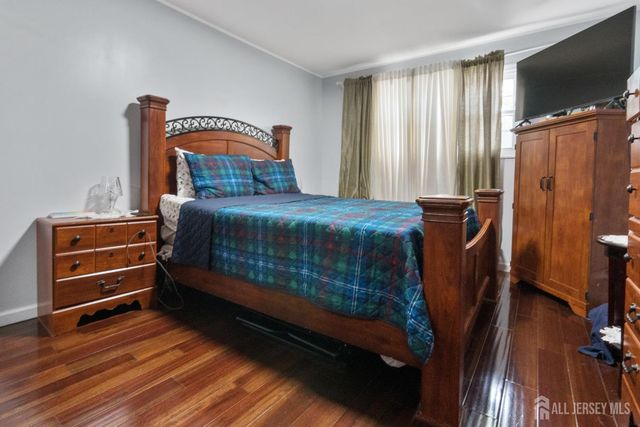 395 College Drive, Edison, NJ 08817