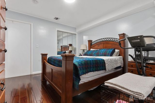 395 College Drive, Edison, NJ 08817