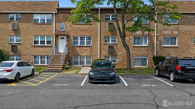 395 College Drive, Edison, NJ 08817