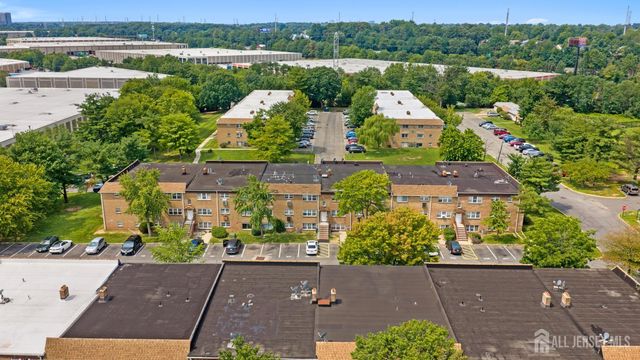 395 College Drive, Edison, NJ 08817