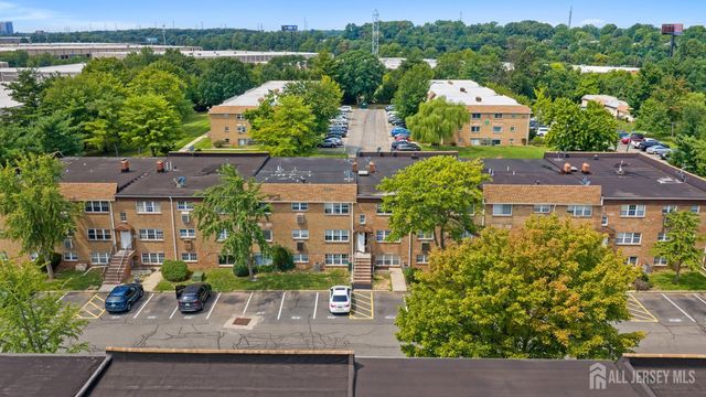 395 College Drive, Edison, NJ 08817