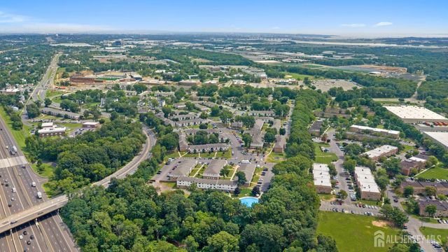 395 College Drive, Edison, NJ 08817