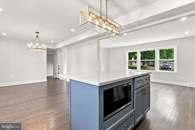 450 COLDSPRING RD, Southampton, PA 18966
