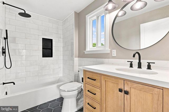 450 COLDSPRING RD, Southampton, PA 18966