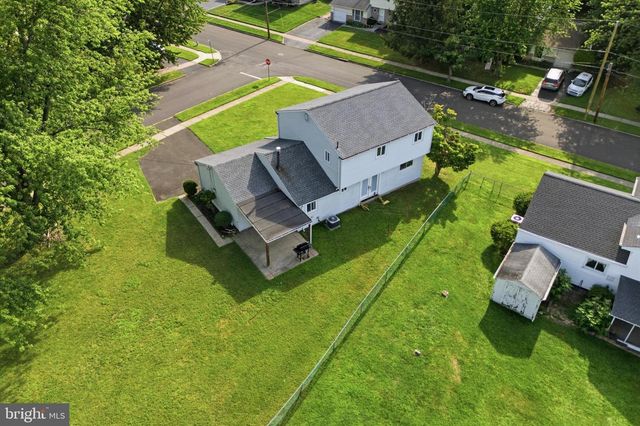 450 COLDSPRING RD, Southampton, PA 18966