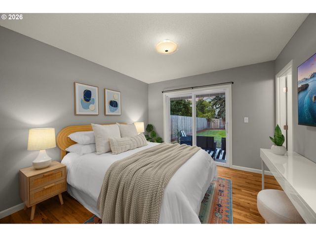 17915 Nw TILLAMOOK Dr, Portland, OR 97229