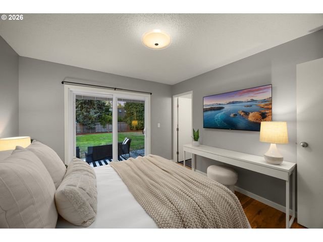 17915 Nw TILLAMOOK Dr, Portland, OR 97229